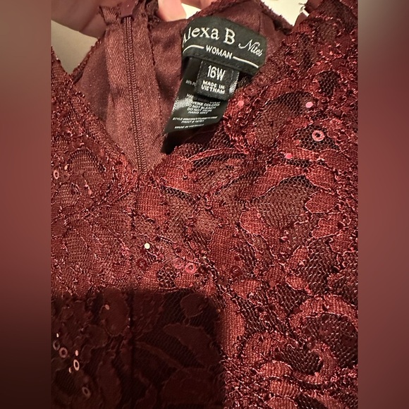 NWT Alexa B Nites Burgundy Full Length Sequin Top Dress 16W - Picture 8 of 9
